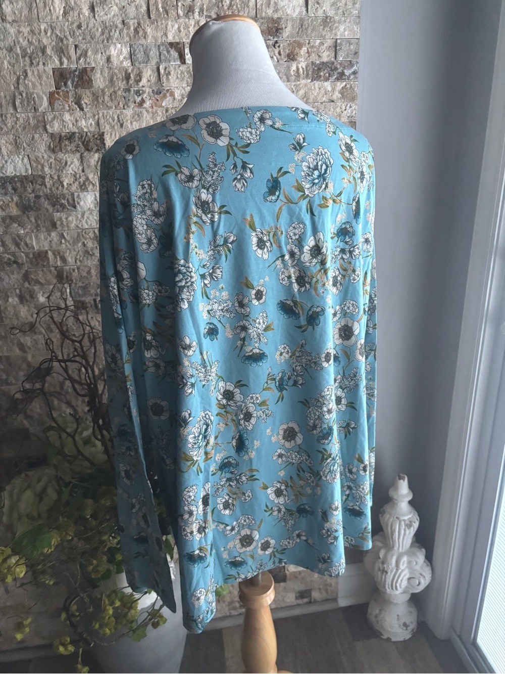 J. Jill Blue Floral Long Sleeve Tee - Picture 3 of 5